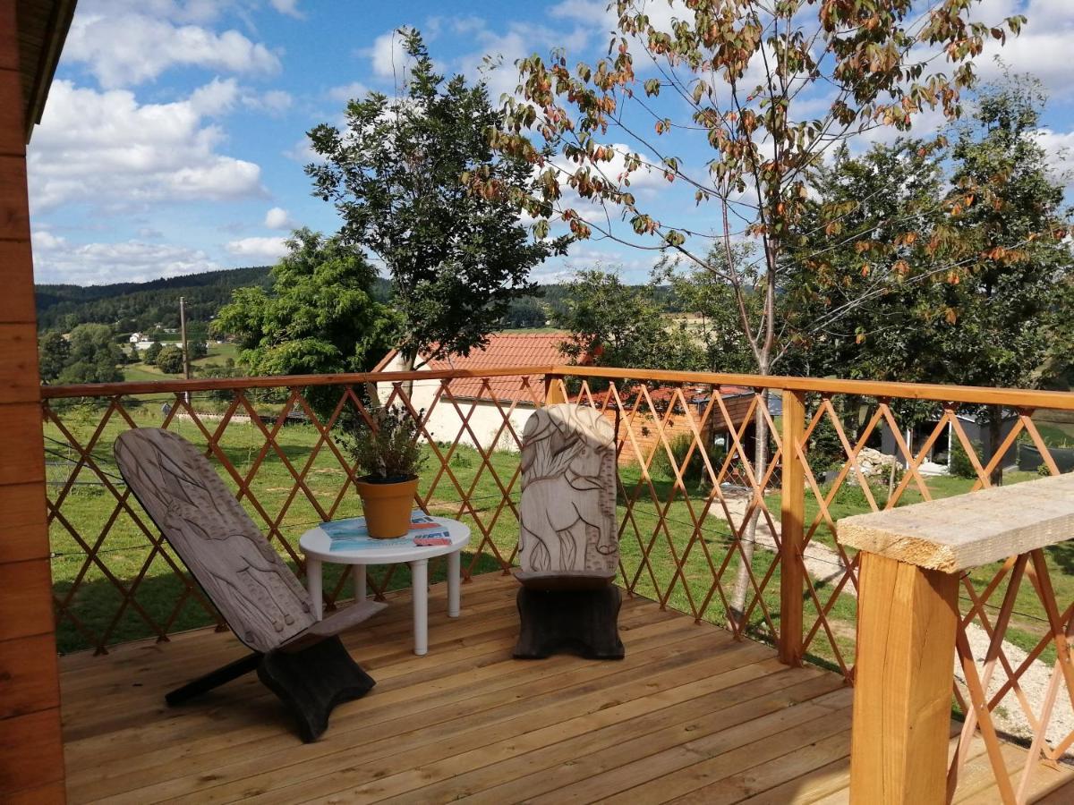 Le Chalet Des Etoiles Champagnac-le-Vieux Exteriör bild